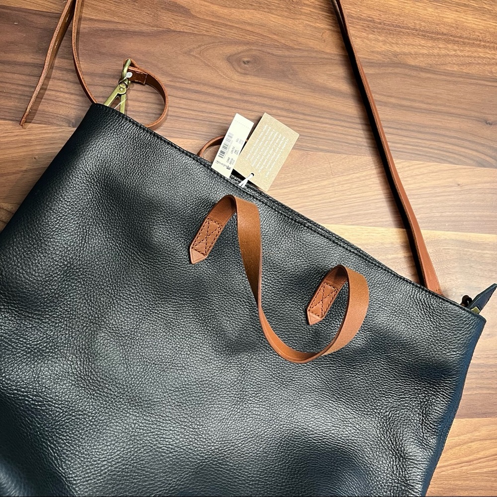 The Zip-Top Transport Carryall (new with tag on)